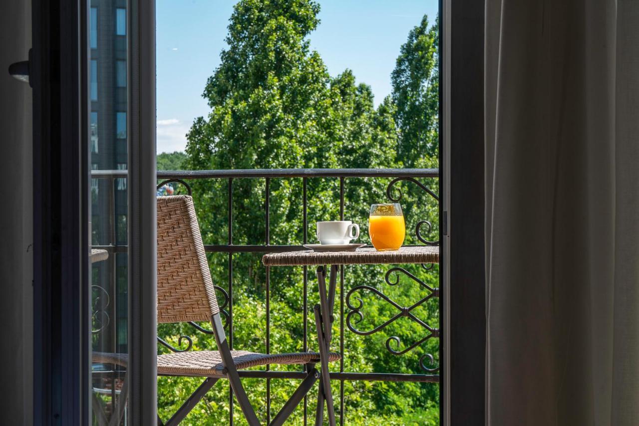 Maison Sofia - Mgallery Exteriér fotografie A balcony