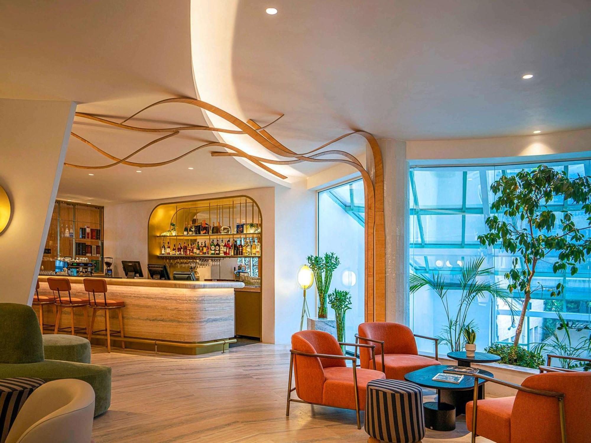 Maison Sofia - Mgallery Exteriér fotografie The lobby of the hotel